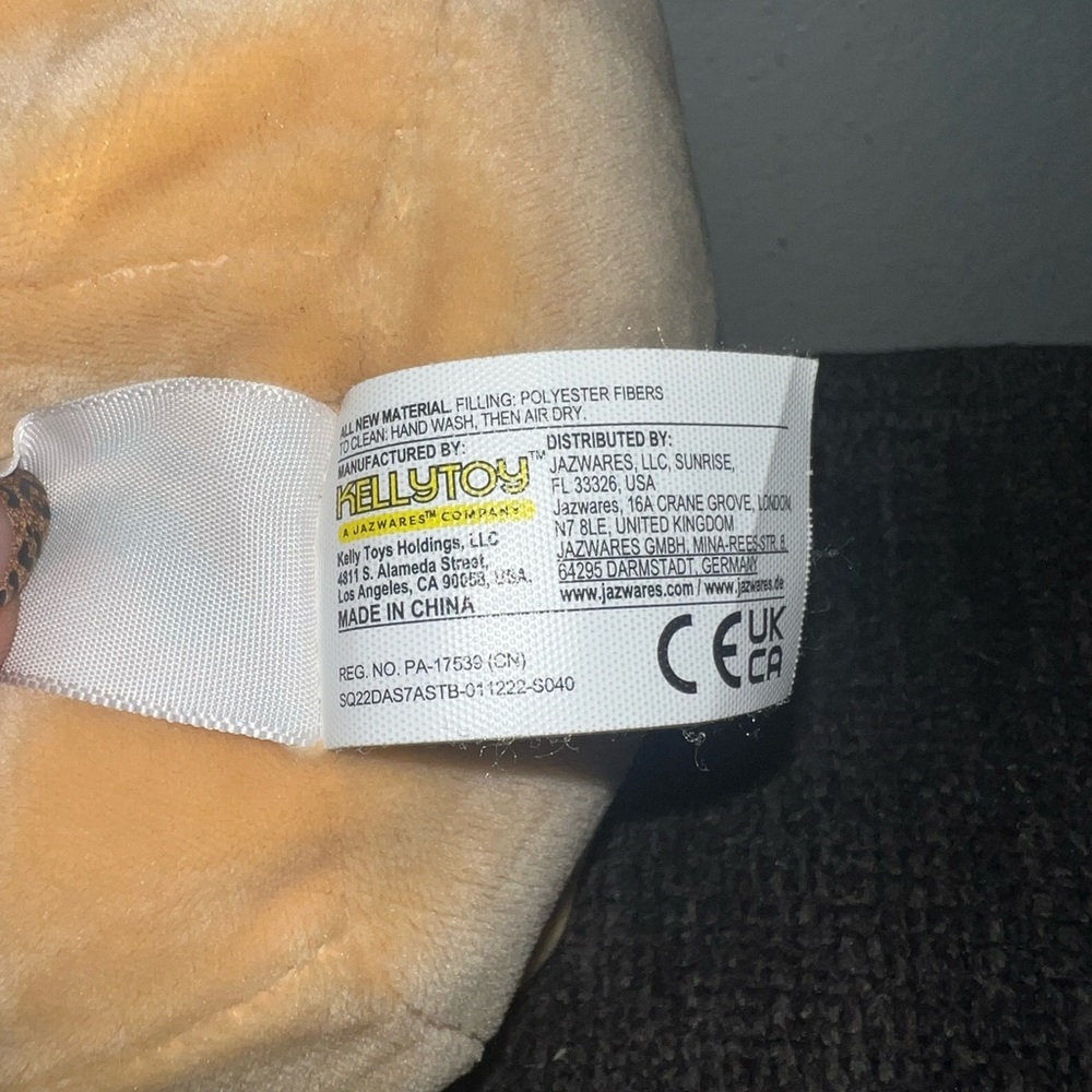 NWOT- Squishmallows Blushing Chanel the Cinnamon Roll Stuffed Plush - Picture 7 of 9